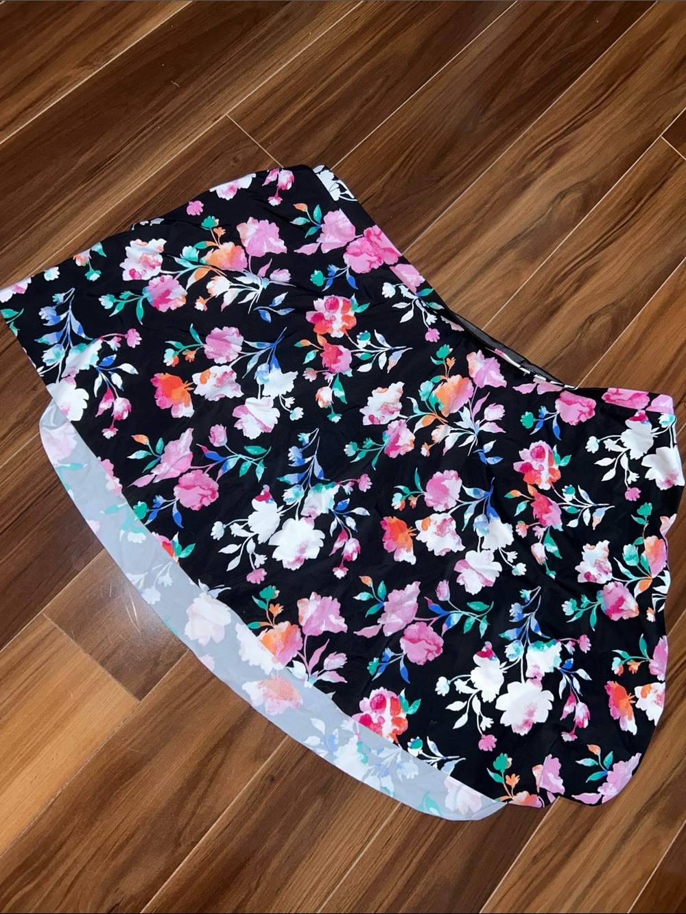 Size 4 Torrid Swim bottoms mini skirt side tie floral